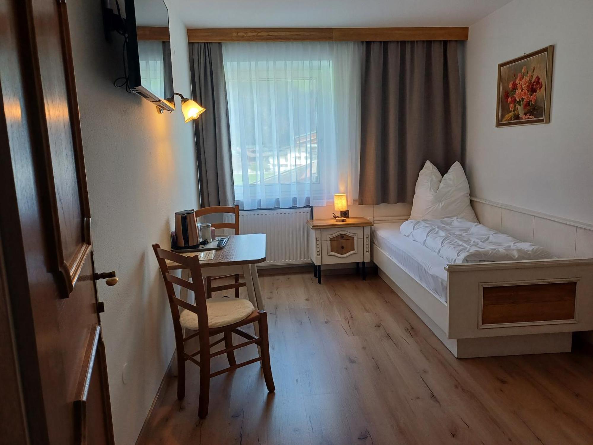 Gaestehaus Berta Zell am Ziller Room photo